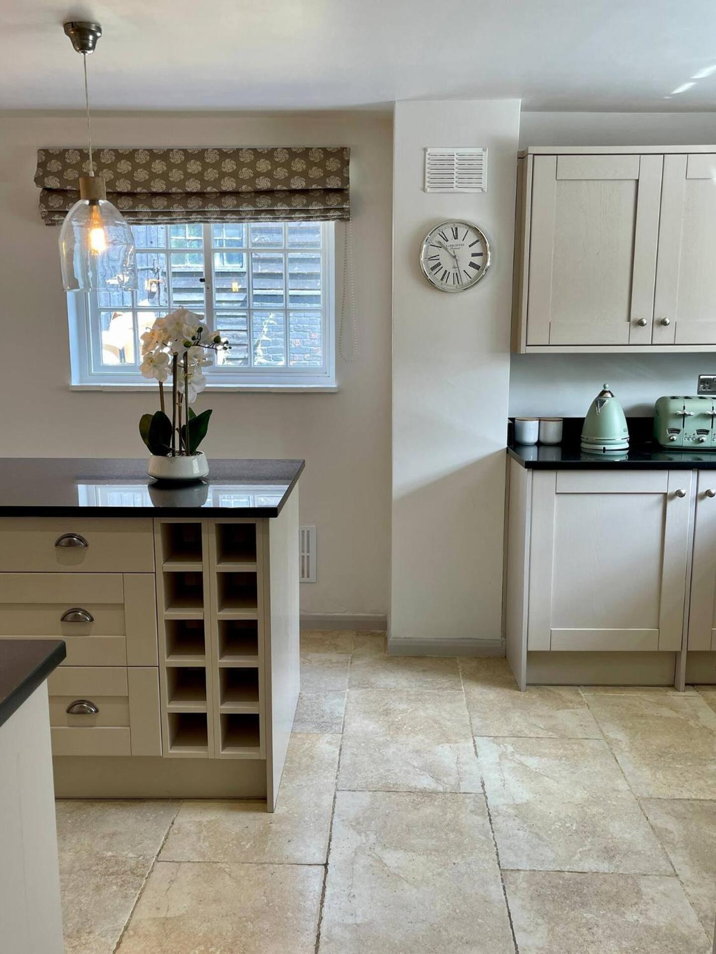 Elegant Oak Beamed House In Pretty Village - Cambridge Homehost Buckden  المظهر الخارجي الصورة