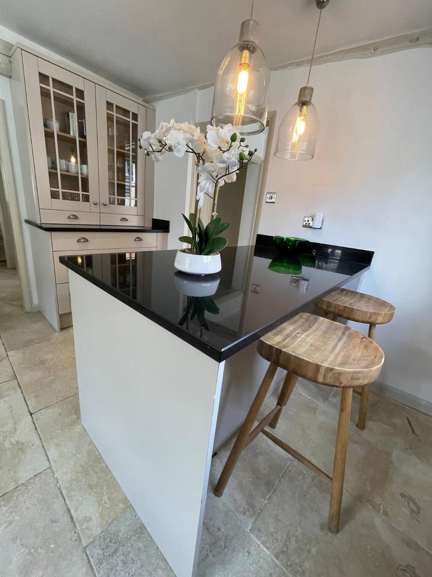 Elegant Oak Beamed House In Pretty Village - Cambridge Homehost Buckden  المظهر الخارجي الصورة